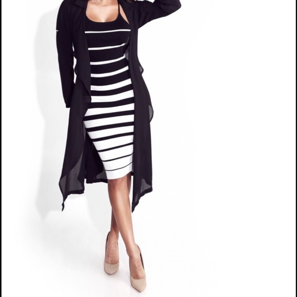 Nice black very light tissue top, brand new with tag - Picture 6 of 9